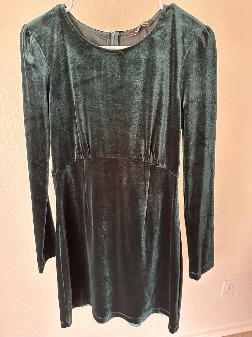 Speechless Emerald Green Velvet Long-Sleeve Dress